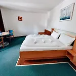 Granitz 3*