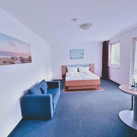 Hotel Granitz 3*